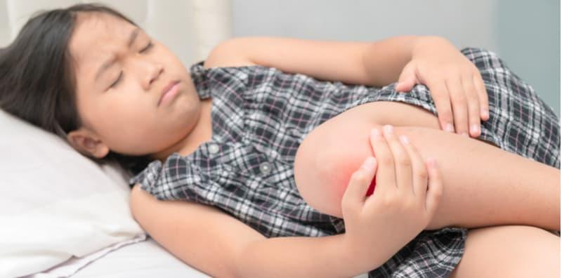 Anak Selalu Mengadu Sakit Sendi? Eh, Jangan Pandang Enteng, Ibu! Ada Komplikasinya Tau