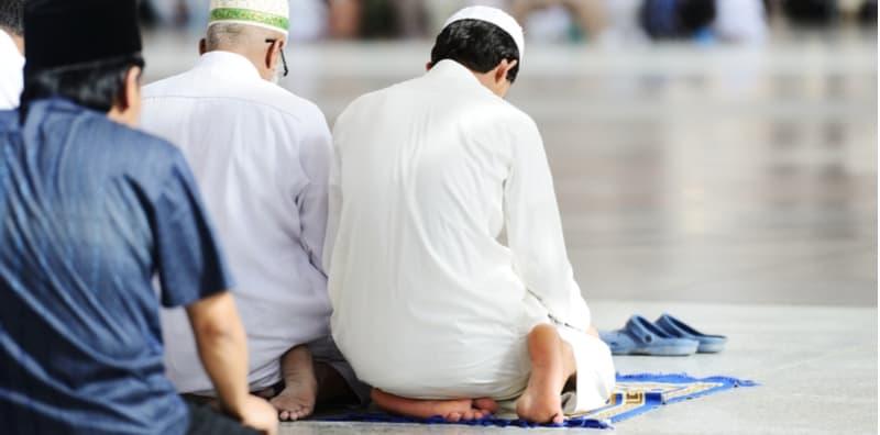 Sakit Semasa Duduk Antara Dua Sujud? Ketahui 5 Punca Kenapa Keadaan Ini Berlaku