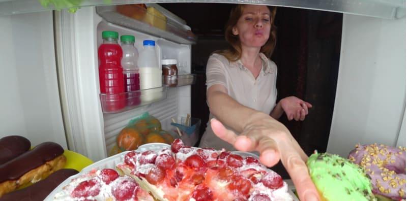 Nafsu Makan Tiba-tiba Memuncak? Ia Bukan Sekadar Tabiat, Tapi Sejenis Gangguan Pemakanan!