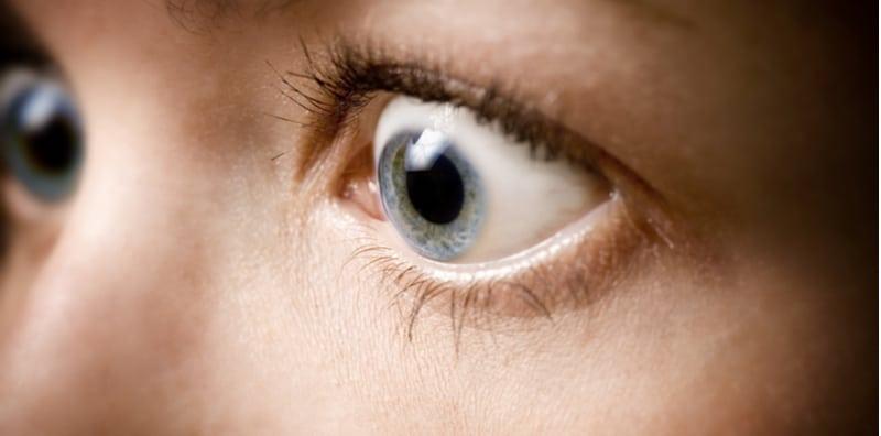 Mata Tiba-tiba Tersembul? Usah Biarkan! Ini Mungkin Petanda Masalah Mata Kronik