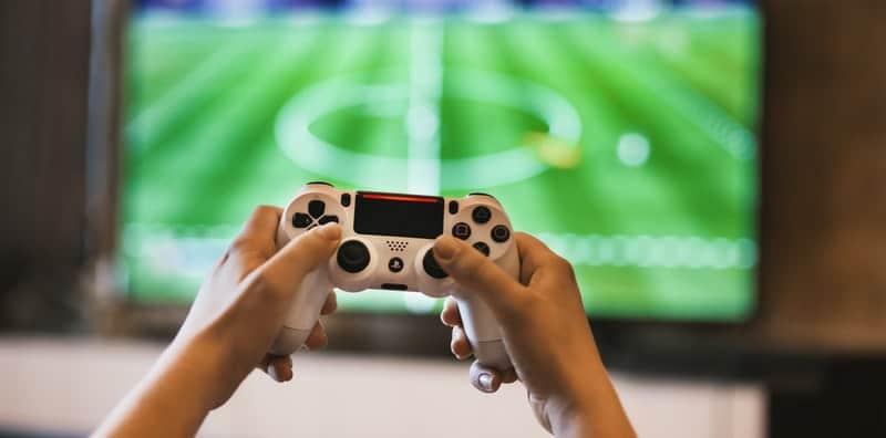 Gilakan Game Online? Ini Cara Nak Kenal Pasti Anda Minat Main Game Atau KETAGIH Game!