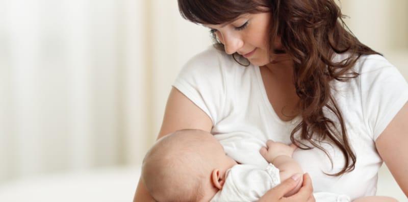 barah-payudara-penyusuan-bayi