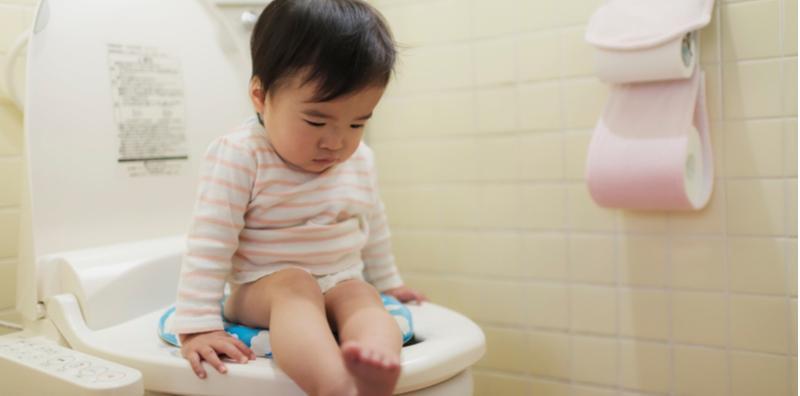 Anak Berak Berdarah? Salah Satu Sebab Ini Boleh Jadi Puncanya