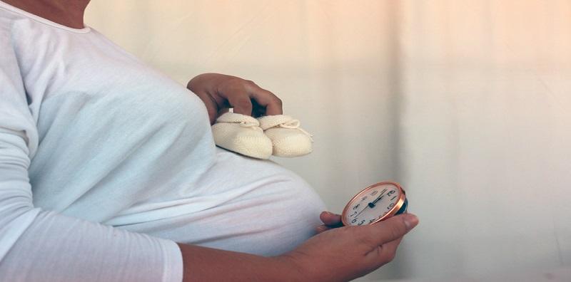 Nak Pecahkan Air Ketuban Sebab Tak Sabar Tunggu Bayi Lahir? BAHAYA, Mama Jangan Buat Ini!
