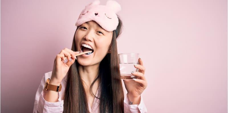 cara-cuci-berus-gigi