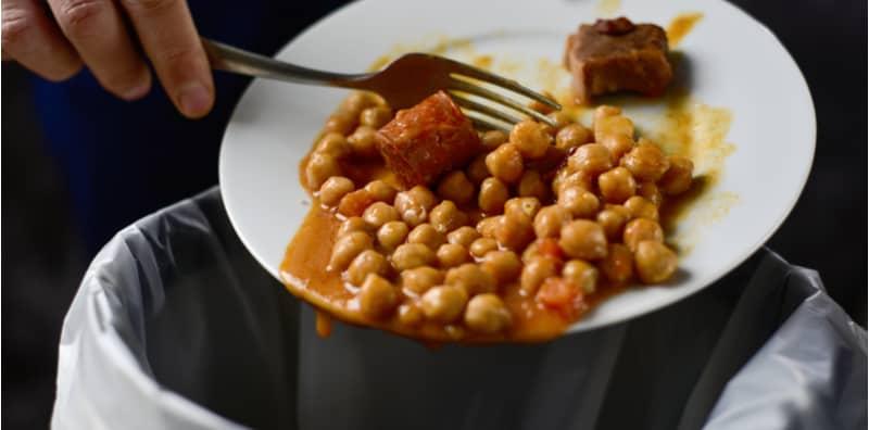 Ini Mungkin Sebab Kita Suka Membazir Makanan! Elak Pembaziran Dengan 5 Tip Ini