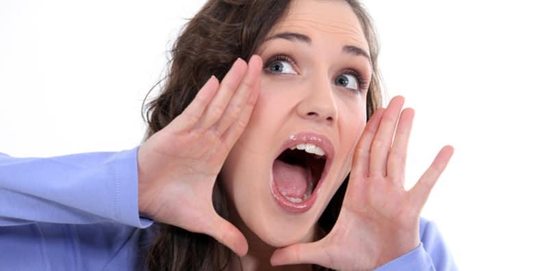 Sukar Bernafas & Bercakap Mungkin Tanda Ada Masalah Pita Suara? Ini Dia Bahayanya!