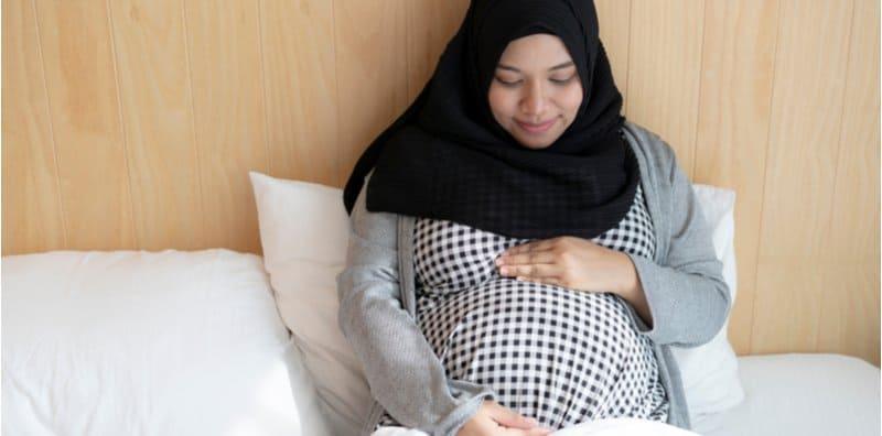 Boleh Berpuasa Semasa Hamil TAPI Perhatikan 7 Tanda Bahaya Ini