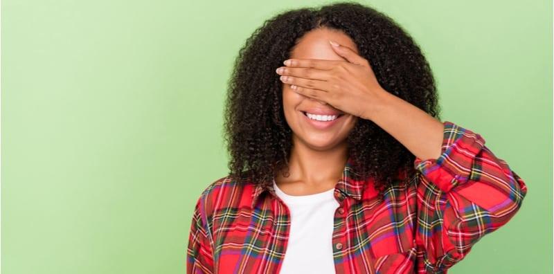 cermin-mata-rabun-warna