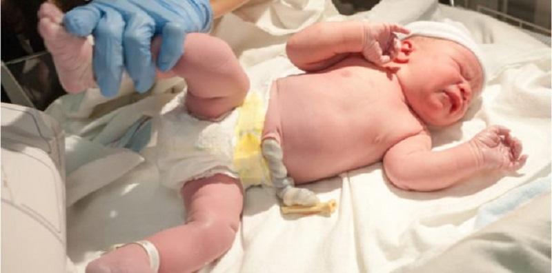 tali-pusat-bayi-bahaya