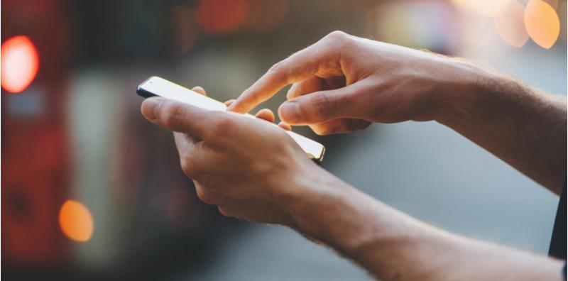 Digelar Anti Sosial Sebab Asyik Dengan Telefon, Ini 5 Cara Ingin Atasi Ketagihan Telefon