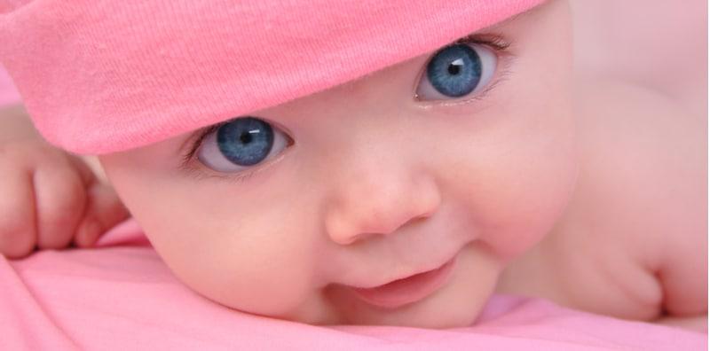 perkembangan-penglihatan-bayi
