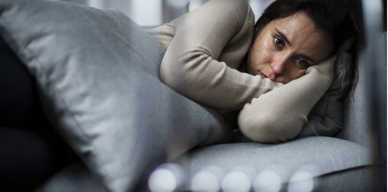 Selalu Resah Dan Gelisah? Ketahui 10 Perkara Yang Buat Kita Rasa Kosong & Tak Gembira