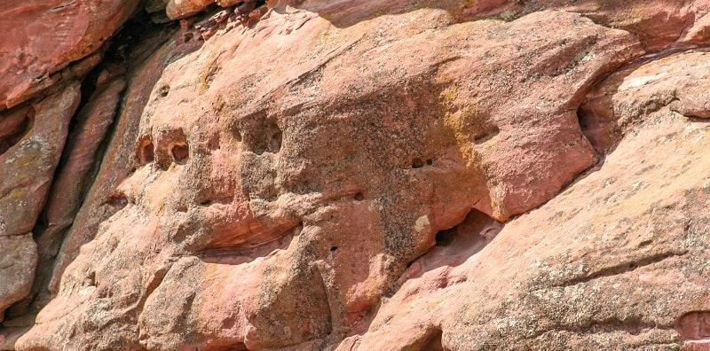 wajah-manusia-objek-pareidolia