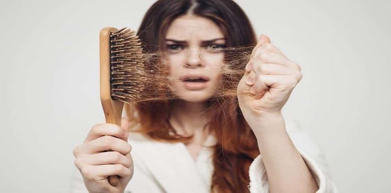 Hairan Rambut Gugur Makin Menjadi-jadi? Jom Semak 'List' Ubatan Anda, Ini Mungkin Puncanya!