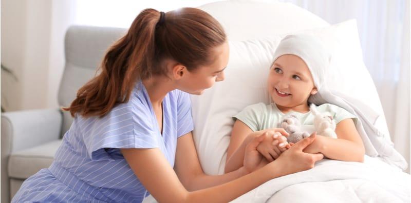 8 Jenis Kanser Ini Berisiko Terjadi Kepada Si Kecil, Ibu Ayah Kena Ambil Tahu Simptomnya