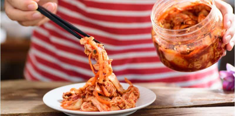 Tak Sah Jika Tak Kerap Ke Tandas Kalau Makan Pedas! Tapi Apa Sebabnya?