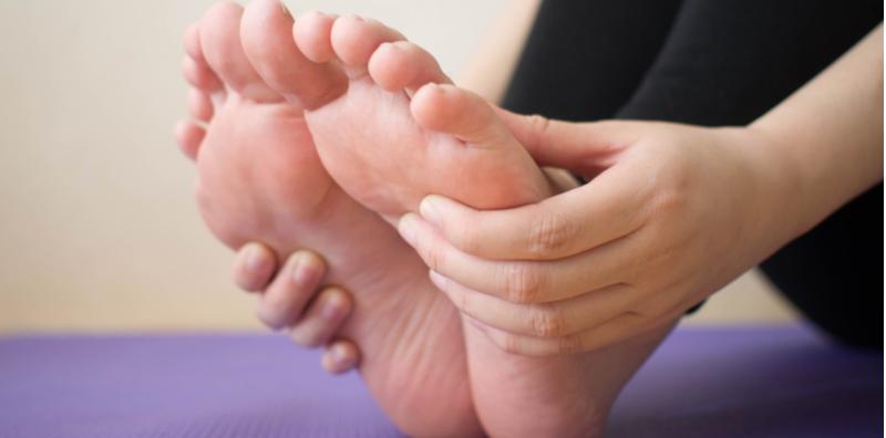 Jangan Ambil Mudah Kalau Kaki Selalu Kebas, Kadang-Kadang Ia Petanda Penyakit!