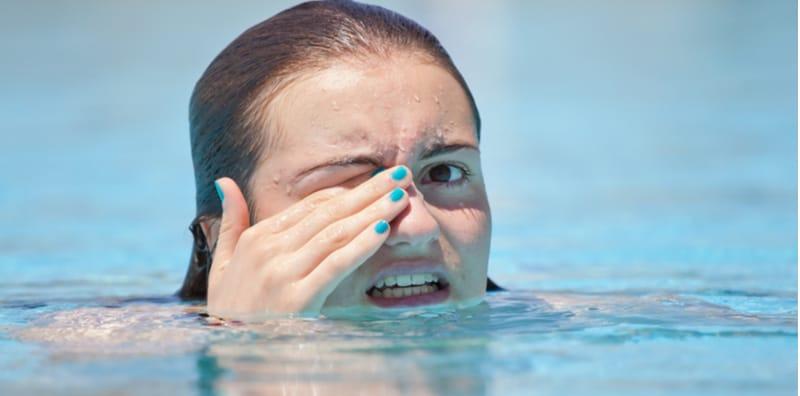 air-klorin-jangkitan-mata