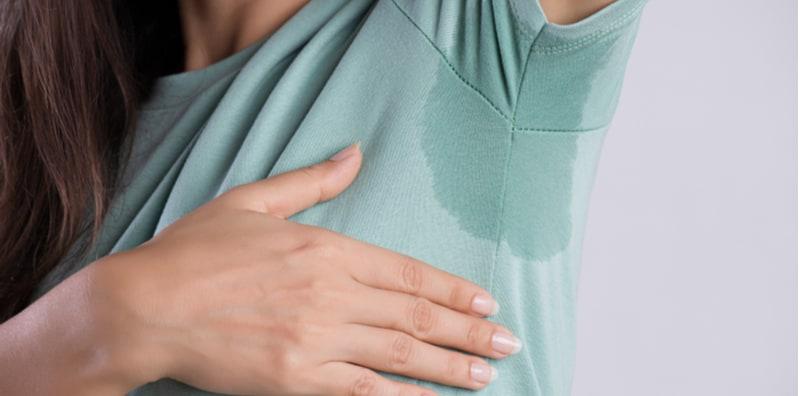 Badan Kuat Berpeluh Sampai Berbau? Kena Elak Makan Ayam Goreng 'Spicy'!