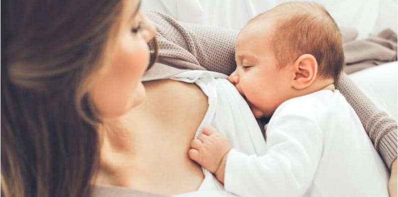 Siapa Kata Penyusuan Badan Hanya Bermanfaat Untuk Bayi? Ini Kebaikan Buat Si Ibu