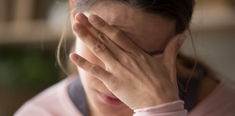 Letih Berpuasa Sampai Tak Boleh Tinggalkan Katil? Bahaya, Ini Tanda Sindrom Keletihan Kronik!