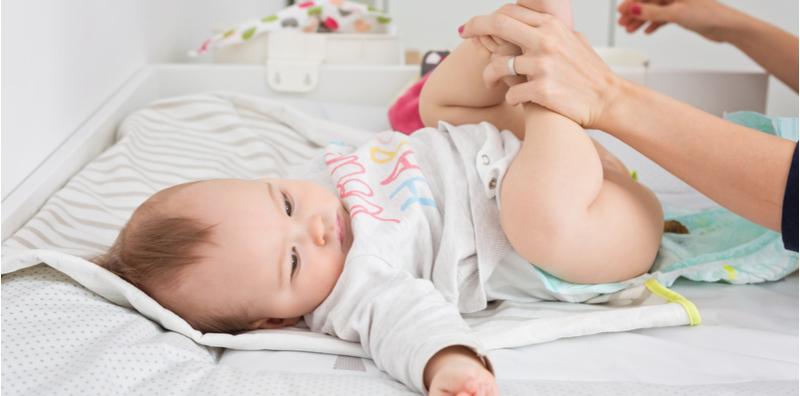 3 Warna Najis Bayi Ini Tanda Si Manja Mungkin Ada Masalah Kesihatan, BAHAYA!