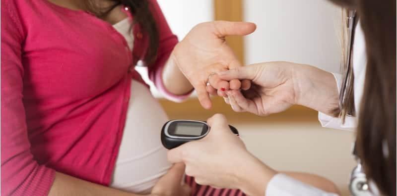 Siapa Yang Wajib Minum Air Gula Ketika Hamil? 7 Kategori Ini Akan Tentukannya!