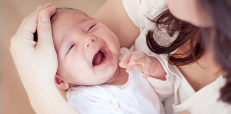 Anak Menyusu Badan Selalu Kembung Perut? Ibu Boleh Cuba Petua Ini Untuk Atasinya