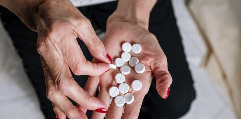 Nak Jaga Kesihatan Warga Tua Penghidap Diabetes? Ini 7 Tip Untuk Penjaga