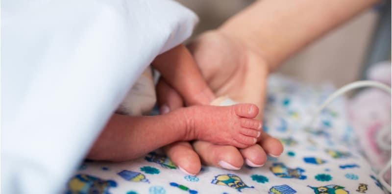 Bayi Pramatang Anda Kurang Berat? Ibu Boleh Cuba Tip Ini Untuk Atasinya!