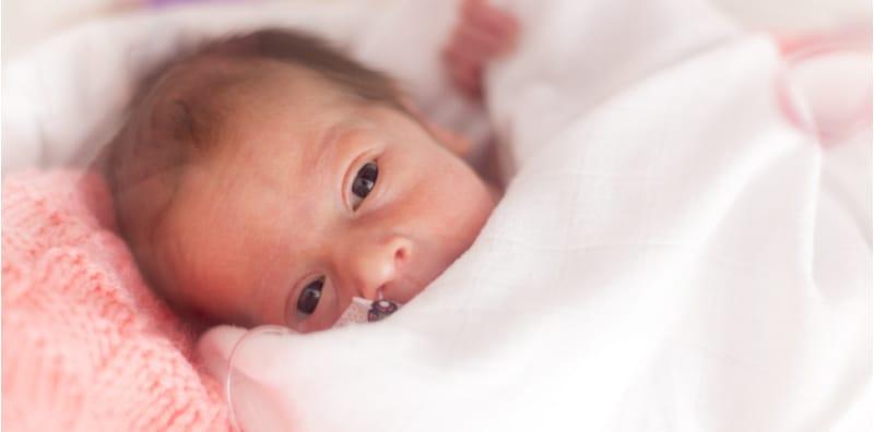 Ibu, Ini Cara Kira Umur Bayi Pramatang Yang Sebenar, Baru Senang Ikuti Perkembangan Mereka!