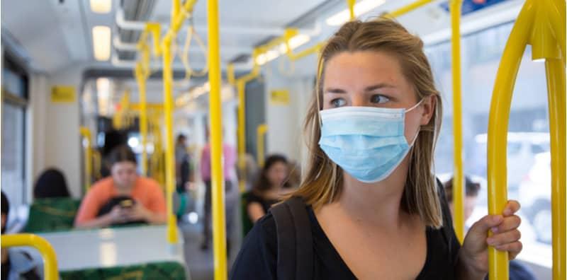 Nak Naik Pengangkutan Awam? Pastikan Anda Lakukan 6 Perkara PENTING Ini!