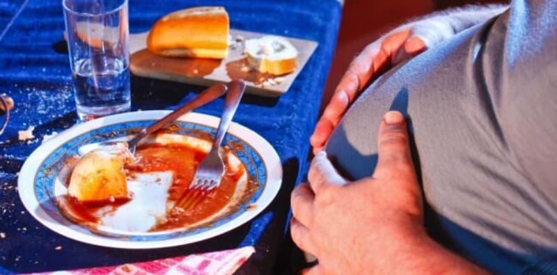 Ini 7 Trik Mudah Untuk Elak Lepas Makan Perut Kembung, Jom Cuba!