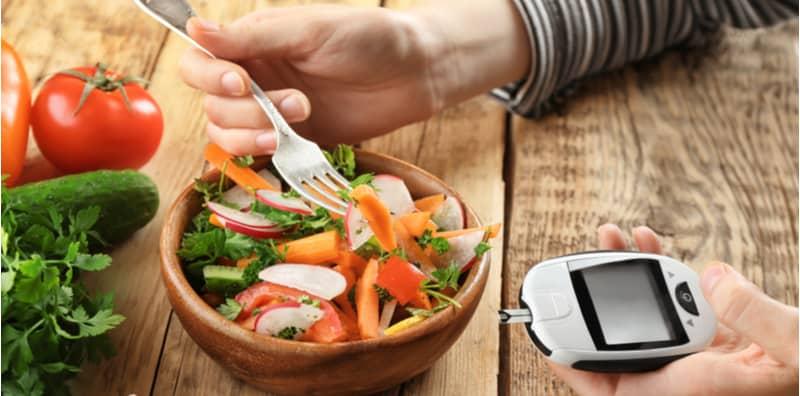 Tak Nak Gula Darah Naik? Penghidap Diabetes Jenis 1 MESTI Ikut 6 Cara Makan Ini!