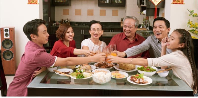 Obesiti Dan Pencegahannya, Ini Artikel Yang Anda Perlu Baca Di Musim Perayaan!