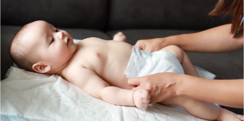 Ini Hukum Sunatkan Baby Girl Dalam Islam, Parents WAJIB Ambil Tahu!