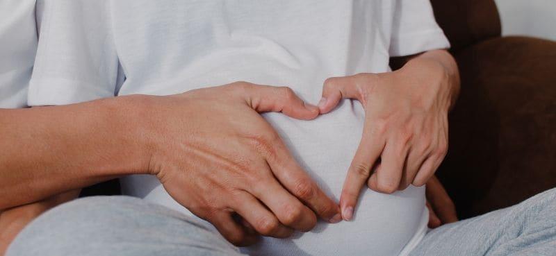 Ibu Hamil Sakit Perut? Ini Tanda Gastrik, Kontraksi Atau Sebab Baby Bergerak?