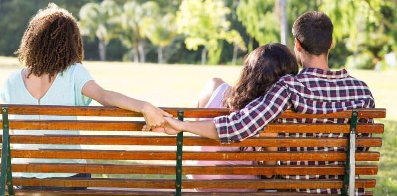 Hidup Bermadu Tinggi Risiko STD? Wanita, Amalkan 10 Langkah Penting Ini!