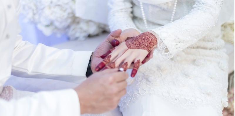 Wanita Bunting Pelamin Bermaksud Hamil Luar Nikah? Ini Fakta Sebenarnya!