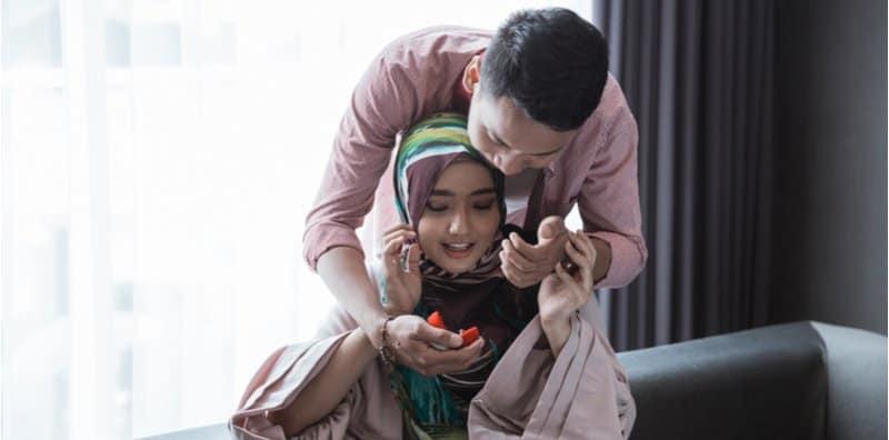 Nafsu Berahi Membuak Di Bulan Puasa? Doktor Ini Kata Ada Kaitan Dengan KALORI!