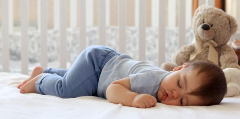 Tilam Lembut Tak Sesuai Untuk Bayi? Ini 6 Perkara Parents Kena Tahu Sebelum Beli Tilam Baby!