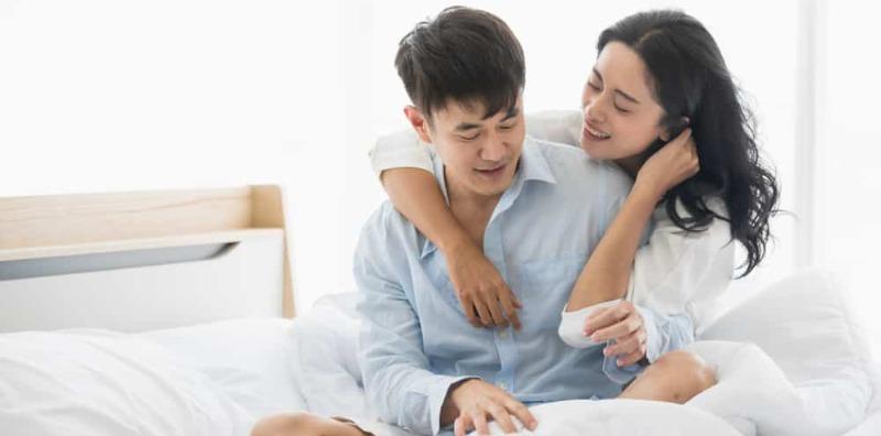 Isteri Dambakan Belaian? Ini 4 Cara Baru Menggoda Suami Untuk Ke Ranjang!