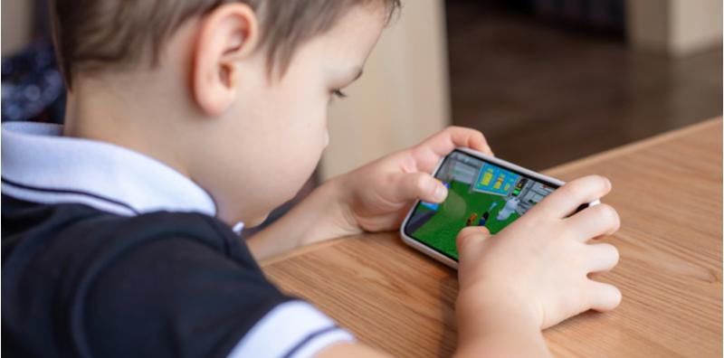 Ada Unsur Seks Dalam Game Roblox? Sebelum Bagi Anak Main, Ini Yang Patut Ibu Ayah Tahu!