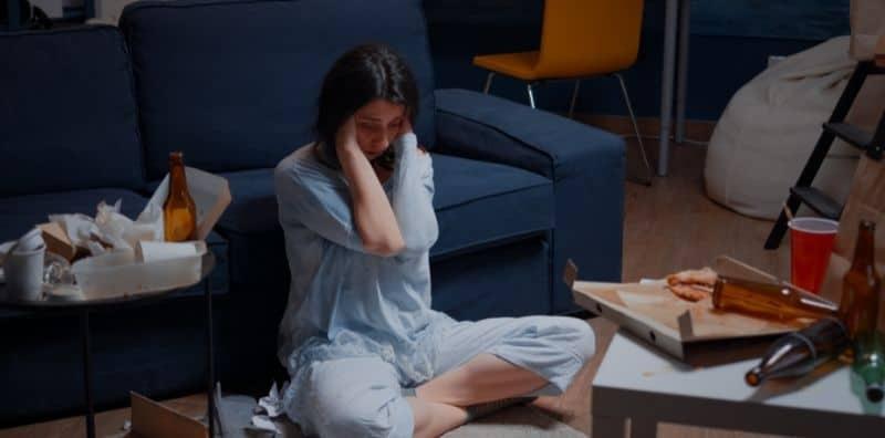 Tangan Menggigil? Ini Antara 10 Tanda FIZIKAL Anda Menghidap Penyakit Anxiety!