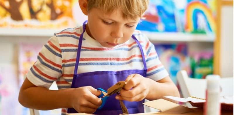 Kering Idea Untuk Cuti Sekolah? Jom Ajak Anak Buat 3 Aktiviti Kraf DIY Ini, Seronok!