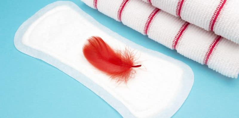 Sudah Datang Period Minggu Lepas, Tapi Masih Ada Darah Sedikit? Ini 9 Puncanya!